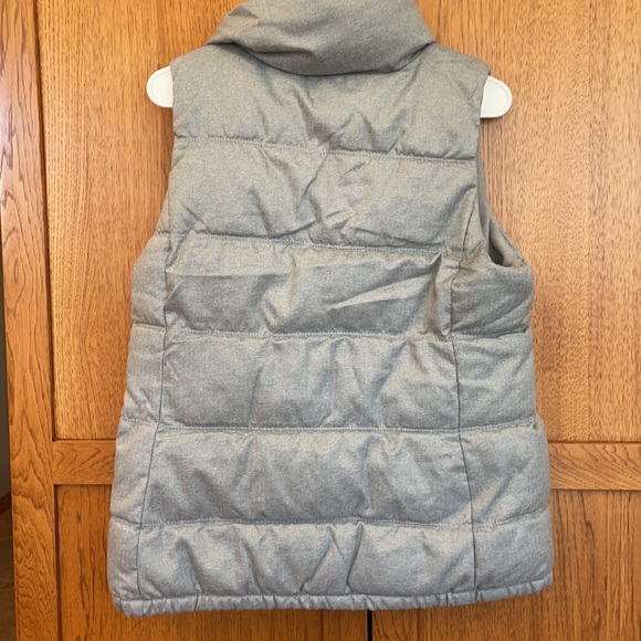 Grey puff vest - Picture 3 of 4